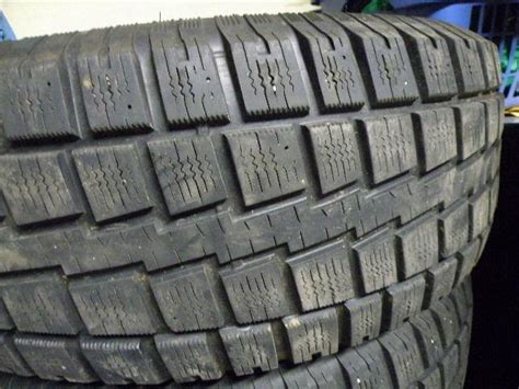 Buy Cooper Snow Groove Truck Snow Tires 265/70R/17" Excellent Condition! in Canaan, New ...