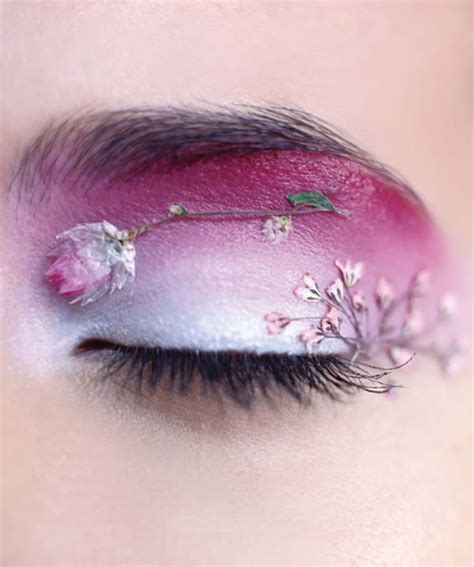 20 Unique Eye Makeup Looks To Drool Over