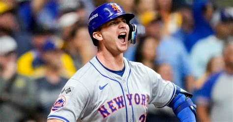 Mets Advance In Playoffs With 4 2 Win Over Brewers After 9th Inning Rally