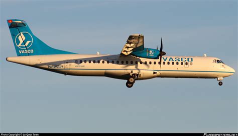 VN B221 VASCO Vietnam Air Services Company ATR 72 500 72 212A Photo