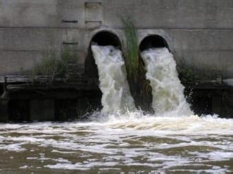 Essex sanitary sewer overflows into Back River