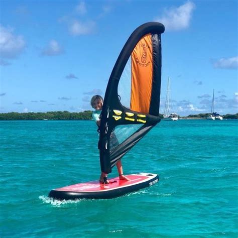 Aufblasbares Stand Up Paddleboard AIRWIND 9 TIKI FACTORY WindSUP