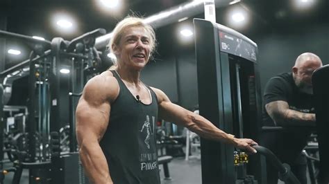 Melanie Horton Big Arms Video