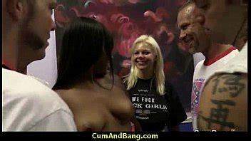 Puta Negra Usada Para Mamadas Por Un Grupo De Hombres Blancos XVIDEOS