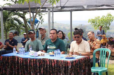 HPN 2024 Dan HUT PWI Ke 78 PWI Blora Hijaukan Kawasan Wisata Bukit