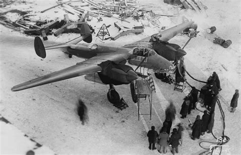 Airplanes in the skies + FAF history: Tupolev Tu-2 Bat