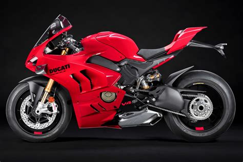 2023 Ducati Panigale V4 and V4 S First Look [7 Fast Facts]