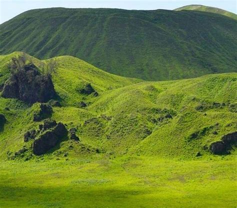 Eksotisme Kawah Wurung Bondowoso Miniatur Gunung Bromo Mirip Bukit