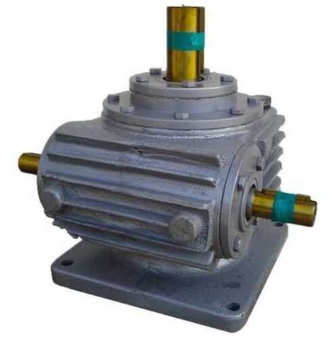 Vertical Upward Worm Reduction Gearbox For Industrial Usage 9 Hp Power