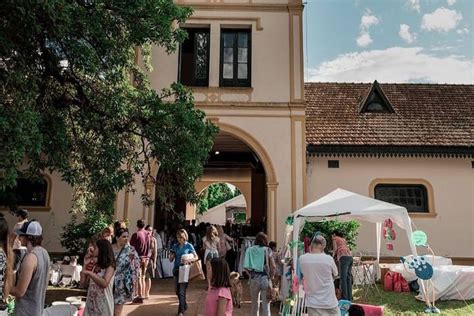 Feria navidad en caballerizas Fundación María de Guadalupe