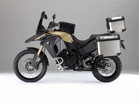 BMW F800GS Adventure - Germany's Middleweight ADV - Asphalt & Rubber