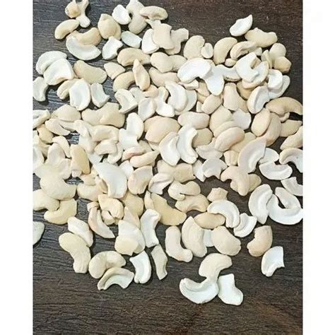 Organic Cashew Nuts 4 Pieces LWP Kaju Packaging Size 10 Kg At