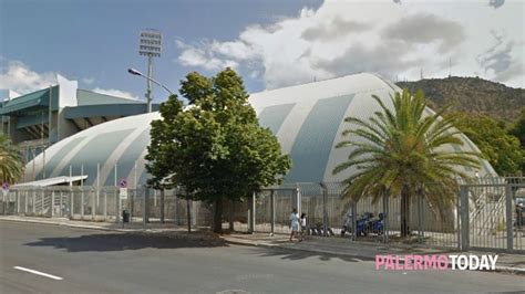 Lavori Alla Piscina Comunale Una Vasca Sar Montata Nel Pallone Di