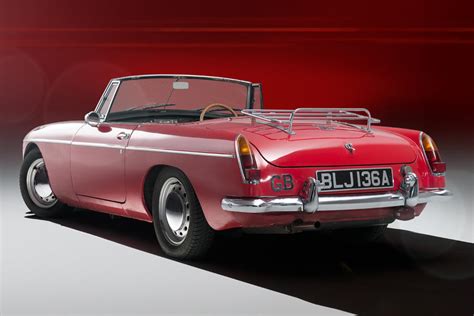 MG MGB 1962 - 1980 Roadster :: OUTSTANDING CARS