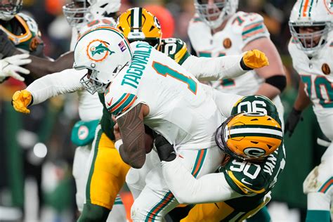 Dolphins Vs Jets Predictions Odds Nfl Experts Pick Week 14 Game