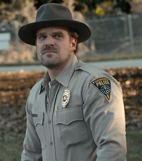 Jim Hopper | Hopper stranger things, David harbour stranger things ...