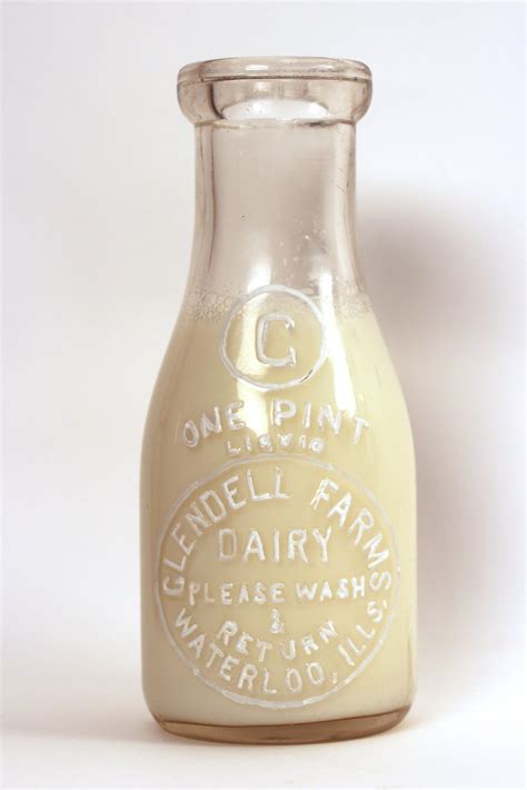 The Antique Advertising Expert Glendale Farm Dairy Milk Bottle 1930