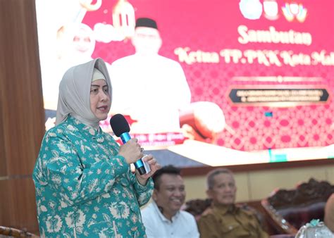 Hadiri Perayaan Hari Kartini Dp A Kota Makassar Indira Yusuf