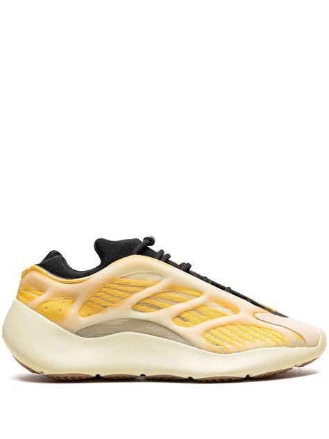 Adidas Yeezy Yeezy 700 V3 Mono Safflower 运动鞋 白色 Farfetch Cn