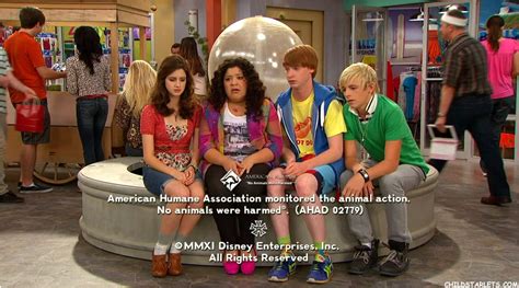 Laura Marano Emily Skinner Disneys Austin And Allykangaroos