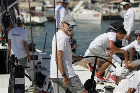 El Rey Felipe Vi Al Mando Del Aifos En La Primera Regata De La Copa