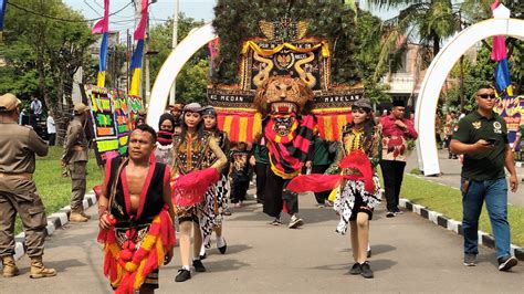 Ribu Warga Medan Ramaikan Pawai Taaruf Pembukaan Mtq Ke