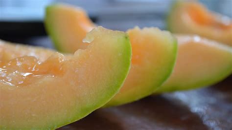 bingung pilih melon yuk ikuti  tips  memilih melon