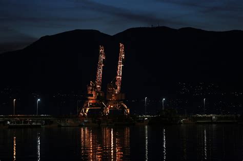 Rije Ke Znamenitosti Sutra E Zasvijetliti U Naran Astoj Boji Evo