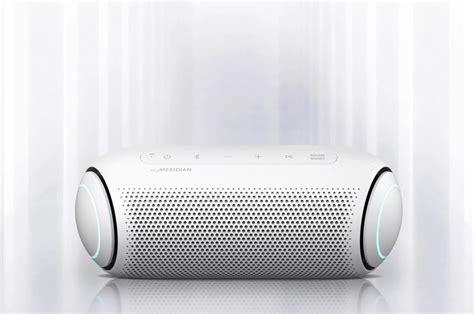 Lg Xboom Go Pl W Portable Bluetooth Speaker With Meridian Audio