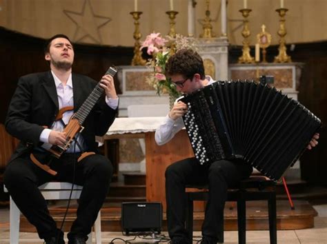 Saint Augustin duo guitare et accordéon au deuxième rendez vous des