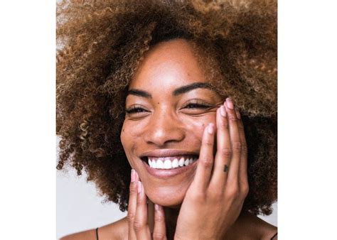 The Ultimate Clean Beauty Guide For Sensitive Skin - Clean Beauty Box