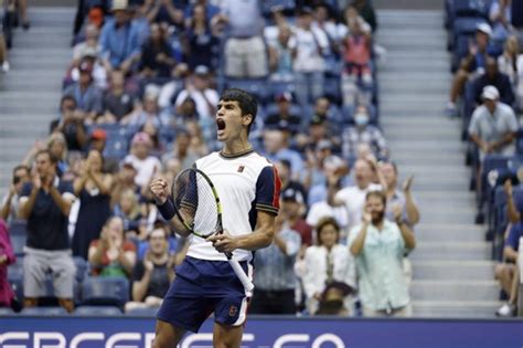 US Open Unglaublicher Carlos Alcaraz Besiegt Stefanos Tsitsipas In