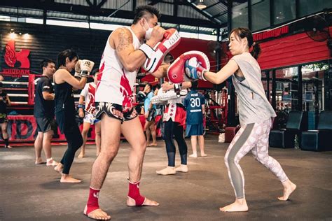 Kru Dam Muay Thai Gym Expert Muay Thai Training In Bangkok Muay Thai