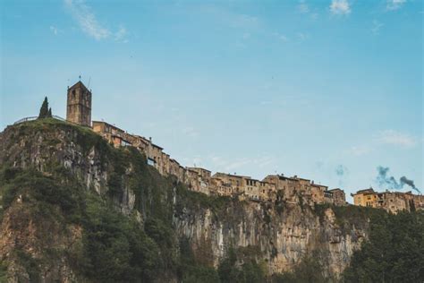 Parc Naturel De La Zone Volcanique De La Garrotxa En Catalogne