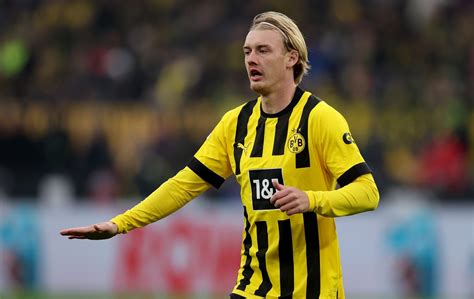 Julian Brandt Gelingt Assist Jubil Um Nur Zwei Bundesligaspieler