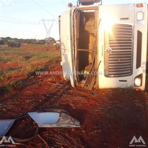 Carreta De Recicl Veis Tomba No Contorno Sul Em Maring Andr Almenara