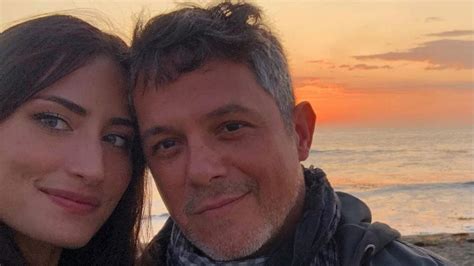 Alejandro Sanz Molesto Emite Un Comunicado Tras Su Ruptura Con Rachel