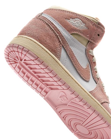 Nike Wmns Air Jordan High Washed Pink