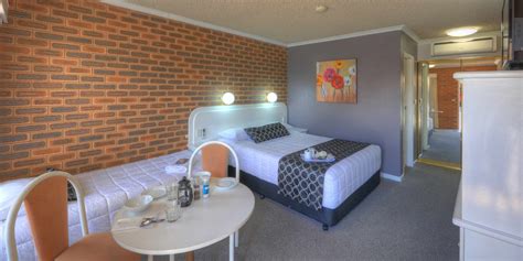 Inverell Accommodation Cousins Motor Inn Inverell Motel Inverell