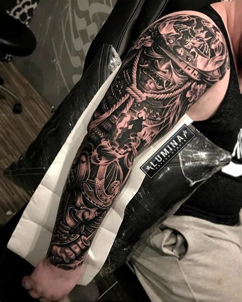 Pin By Playtimegamerdk On Suas Curtidas No Pinterest Hand Tattoos For Guys Samurai Tattoo