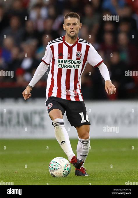 Sheffield United S Oliver Norwood Stock Photo Alamy