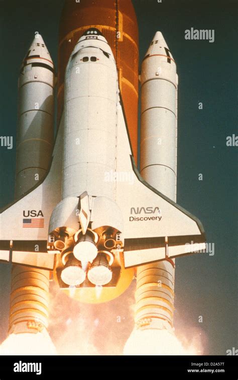 Space Shuttle Discovery With External Tank And 2 Solid Rocket Boosters