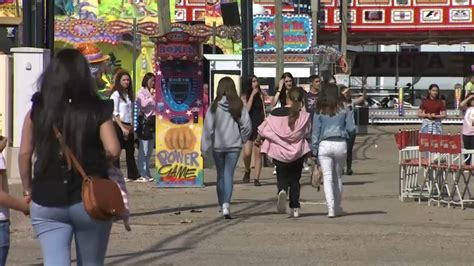 Ya Est N En Funcionamiento Las Atracciones De La Feria De San Fernando