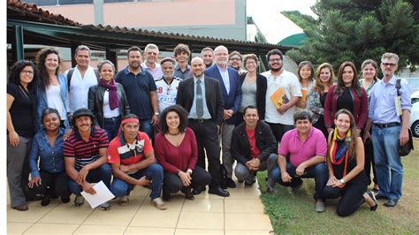 Comitê DDH Defensores as de direitos humanos se reúnem relator da