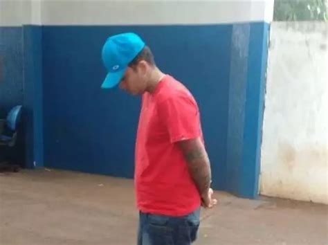 Foragido é condenado a 8 anos de prisão por execução de jovem em frente