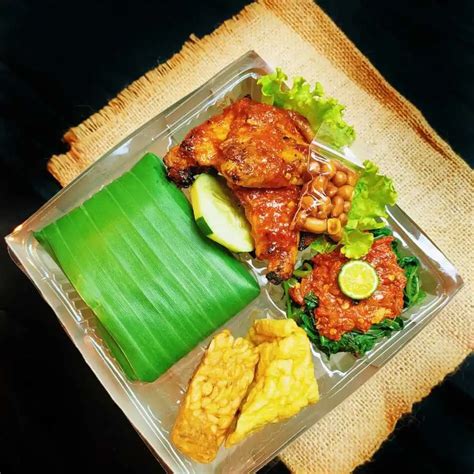 Menu Nasi Kotak 085852221811 Wa 24 Jam Aisya Catering
