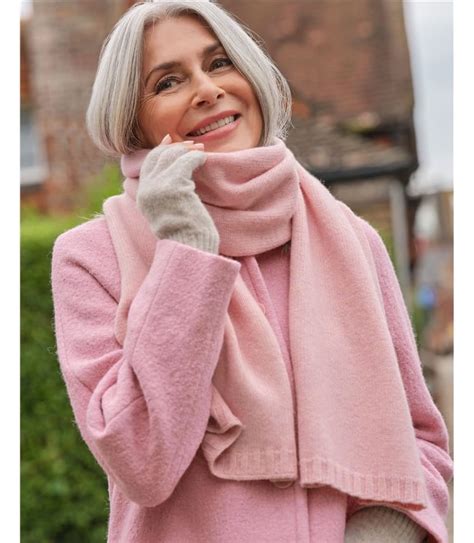 Frosted Pink Womens Essential Lambswool Scarf Woolovers Au