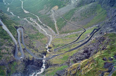 Trollstigen spektakularna droga w Norwegii Życie w Norwegii