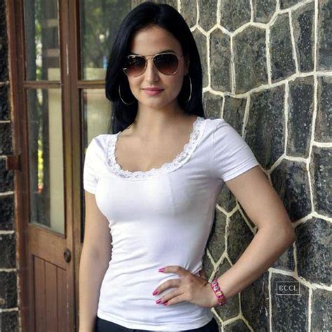 Elli Avram Latest Hot Bikini Photoshoot She Looks Very Hot BOLLYWOOD NEWS