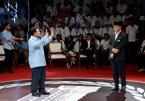 Debat Capres Pertama Pemilu Tahun 2024 Di Gedung KPU Teritorial